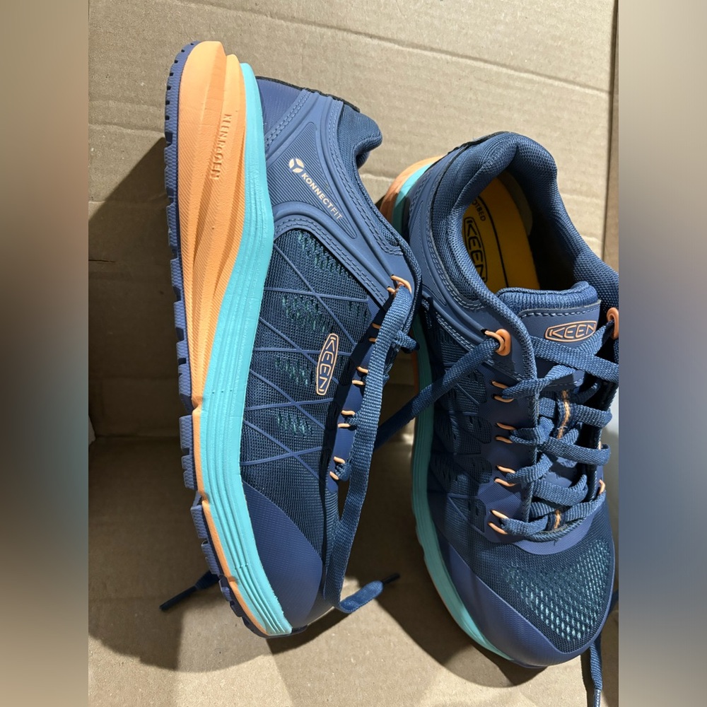 KEEN Women's Navy Athletic Sneakers with Teal and Coral Accents - Picture 3 of 7